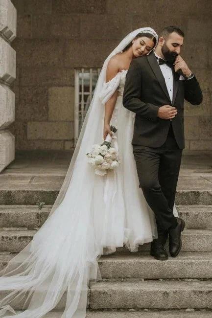 Romantic off-the-shoulder cap sleeves a-line tulle Wedding dress (ZD14850)