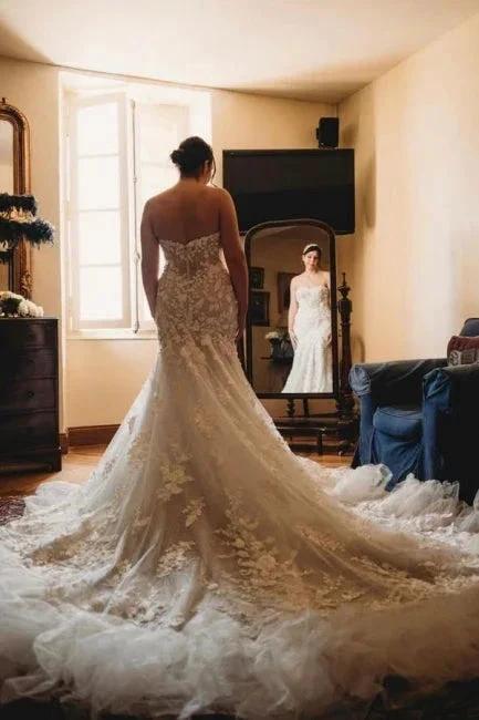 Romantic Sweetheart Strapless Tulle Mermaid Sleeveless Lace Wedding Dress (ZD14502)