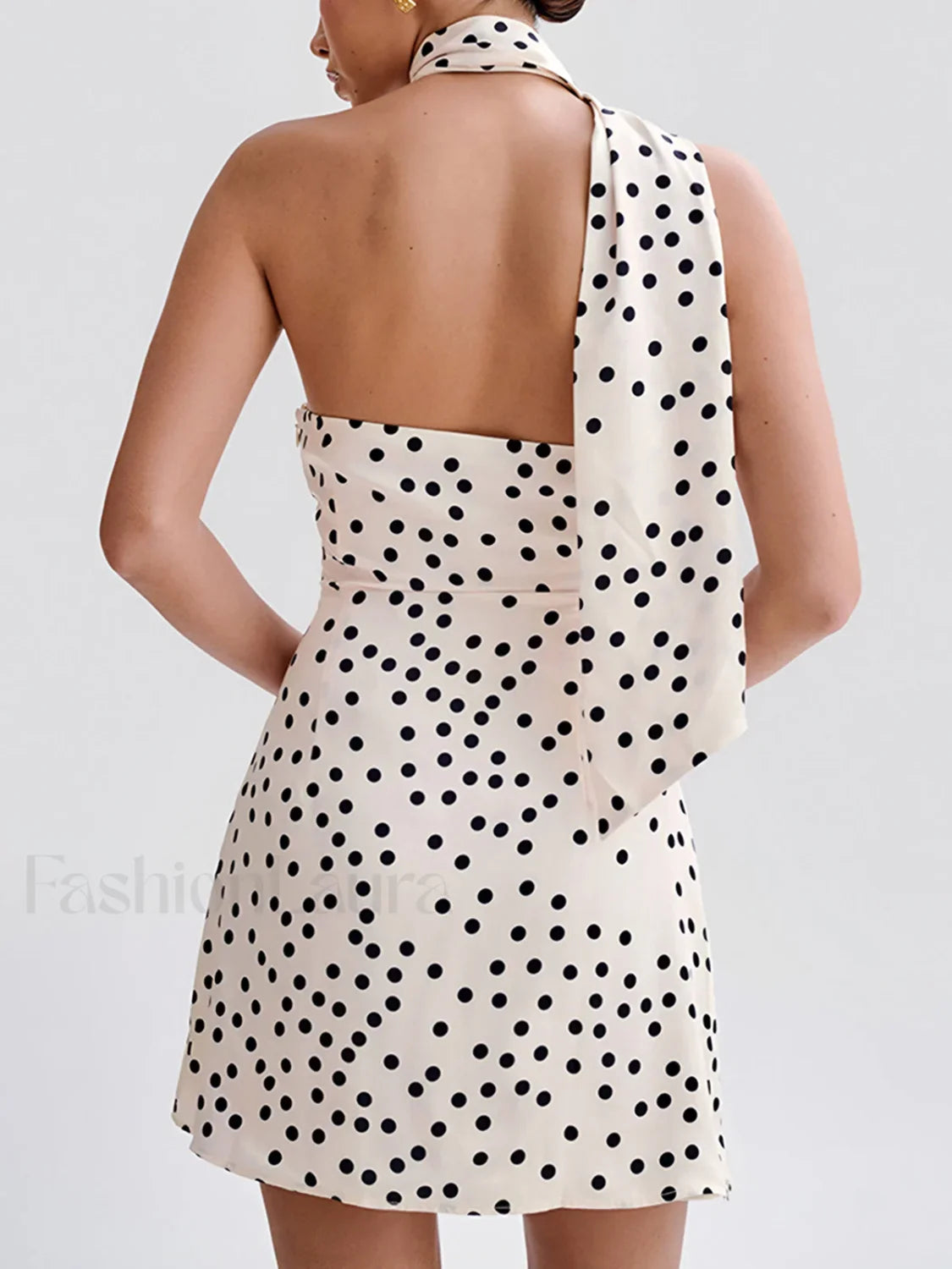 Cpcomense250708 044 Dress with Minimalist Everyday Styling