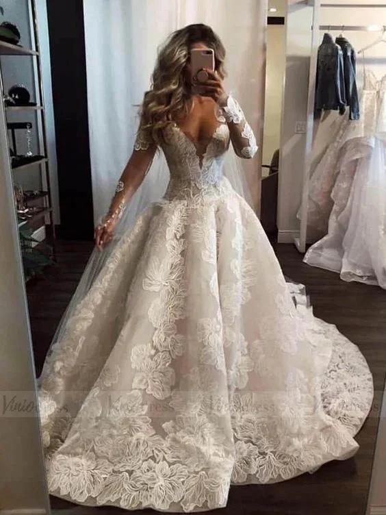 Sexy Long A-Line V-neck Appliques Lace Pearl Wedding Dress with Sleeves (ZD15140)
