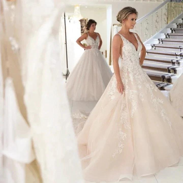 Sexy Long A-Line V-neck Spaghetti Straps Appliques Lace Backless Wedding Dress (ZD14289)