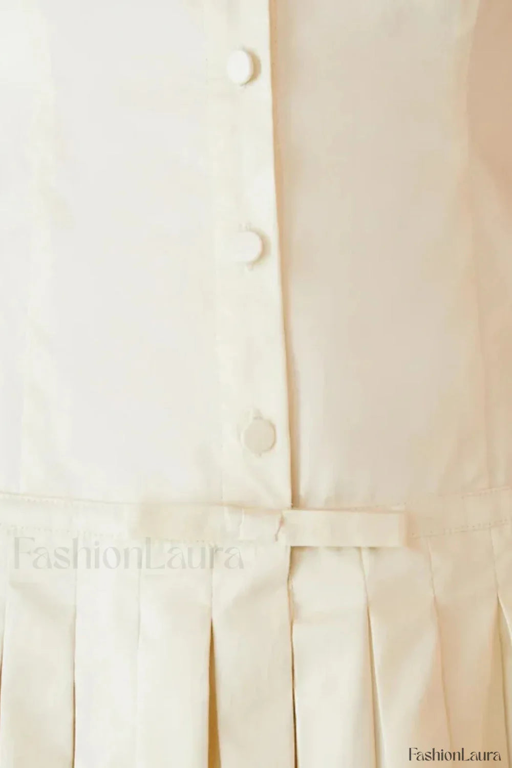 Sexy Pleated Waist Dress with Relaxed Fit and Modern Casual Wear