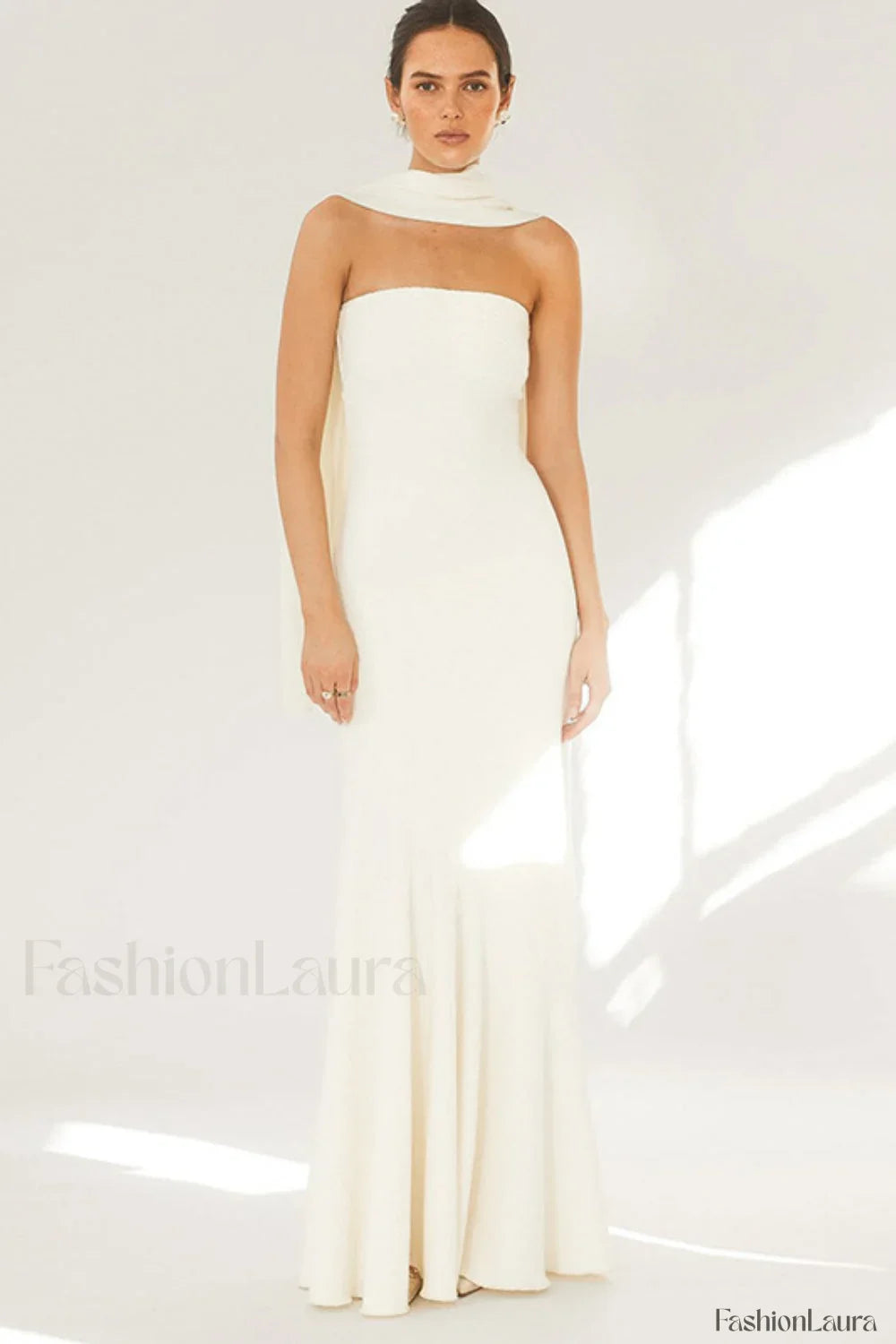 Sexy Strapless Mermaid Dress with Relaxed Fit and Seasonal Wardrobe Essential