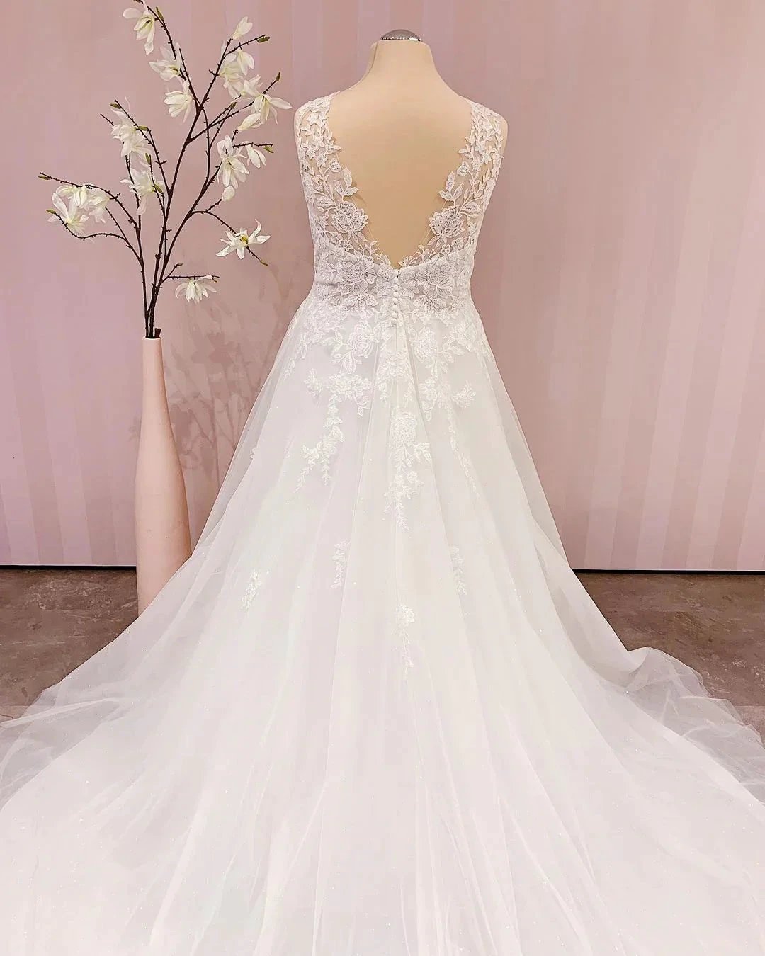 Simple Long V-neck A-Line Backless Wedding Dress With Appliques Lace (ZD15085)