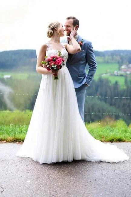 Simple Long White A-line V-neck Sleeveless Tulle Lace Wedding Dress with Slit (ZD16672)