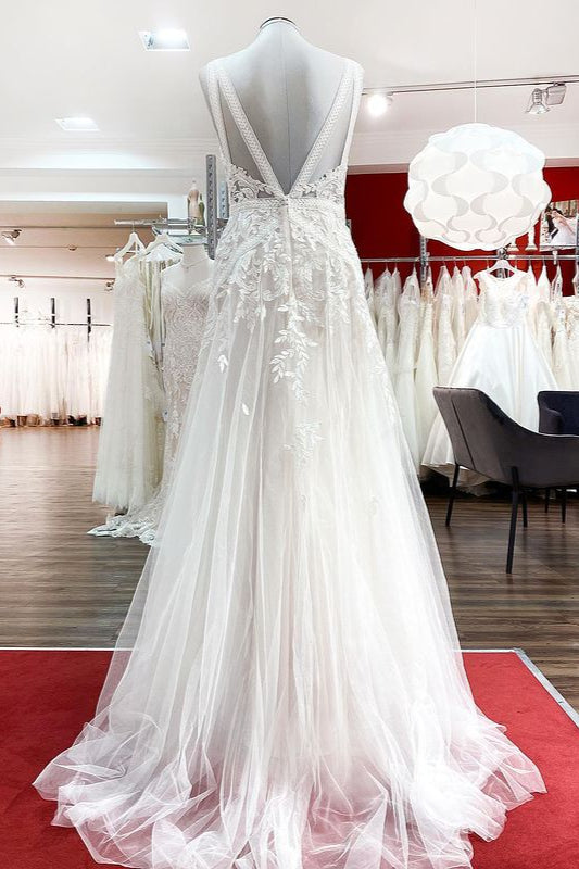 Sleeveless Ivory Lace Appliques A-Line Wedding Dresses (ZD17542)