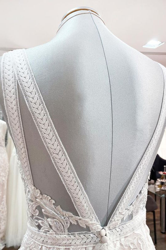 Sleeveless Ivory Lace Appliques A-Line Wedding Dresses (ZD17542)