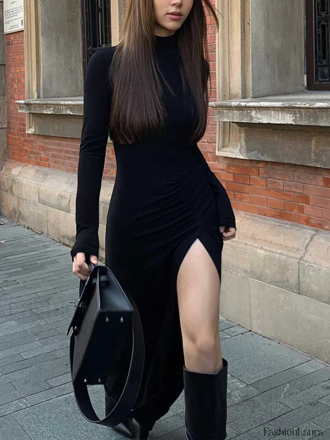 Minimalist Dress Inspired by Contemporary Streetwear Fashion 8