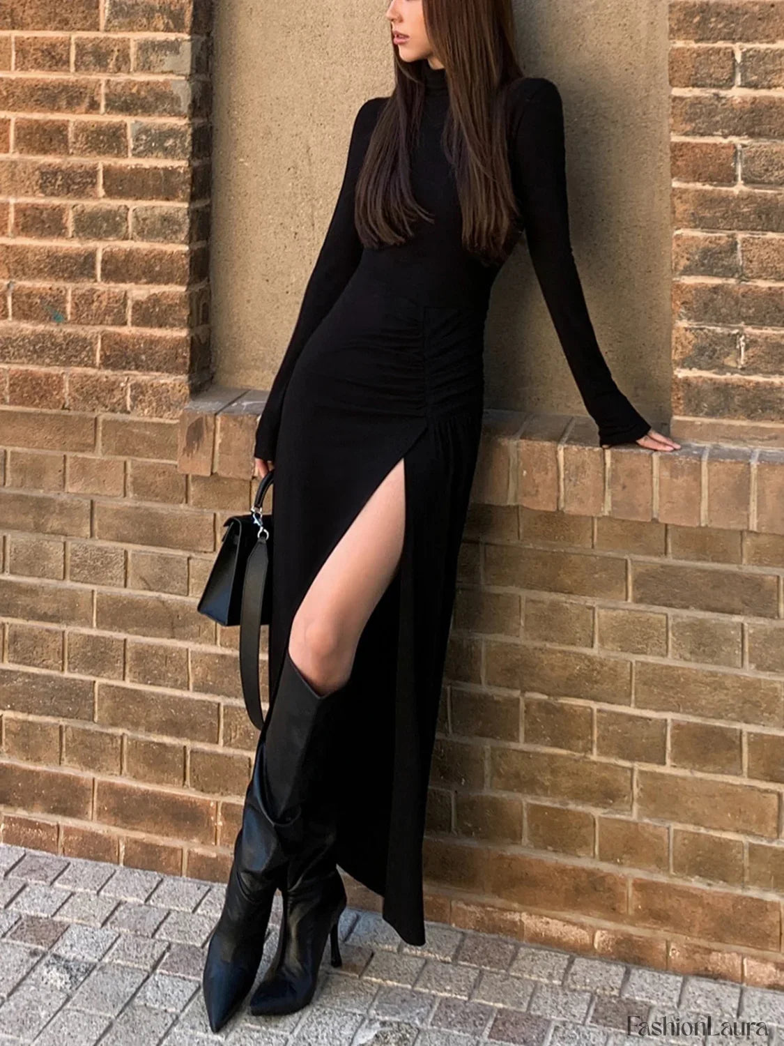 Minimalist Dress Inspired by Contemporary Streetwear Fashion 8