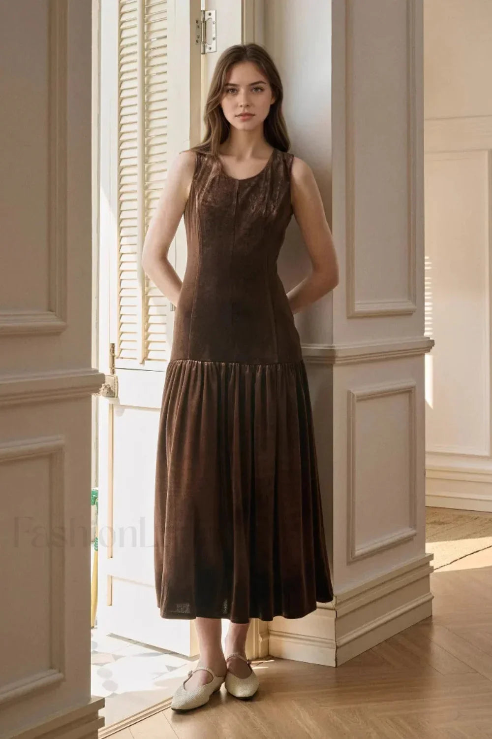Solid Pleated Sleeveless Dress with Relaxed Fit and Streetwear Style