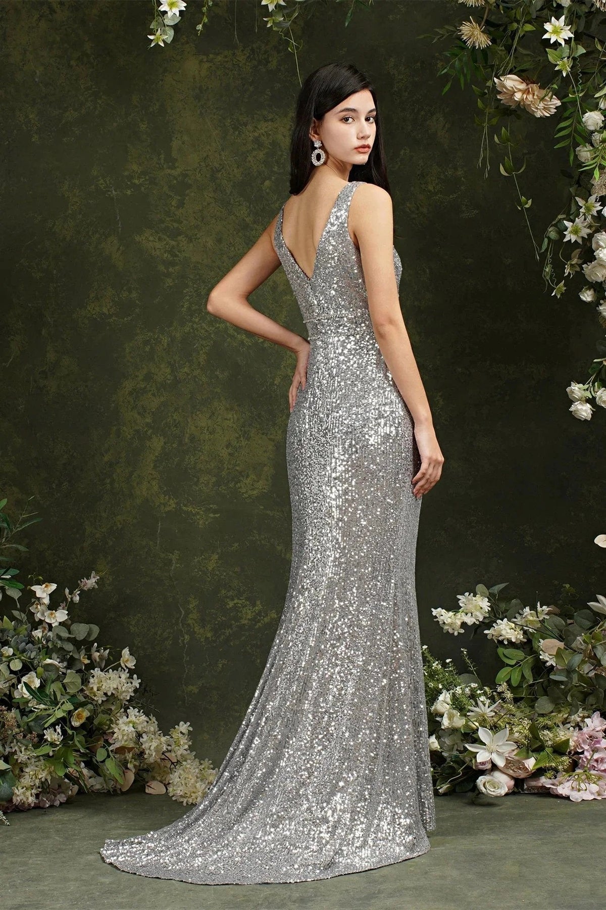 Sparkly Mermaid Wide Straps V-neck Sequins Bridesmaid/Prom Dress With Side Slit (ZD13147)