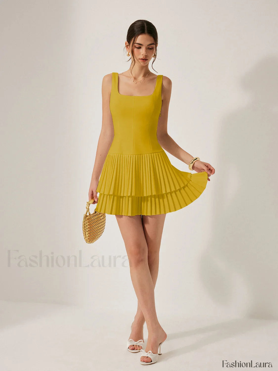 Classic Cpcomense250803 001 Dress for Modern Fashion Wear