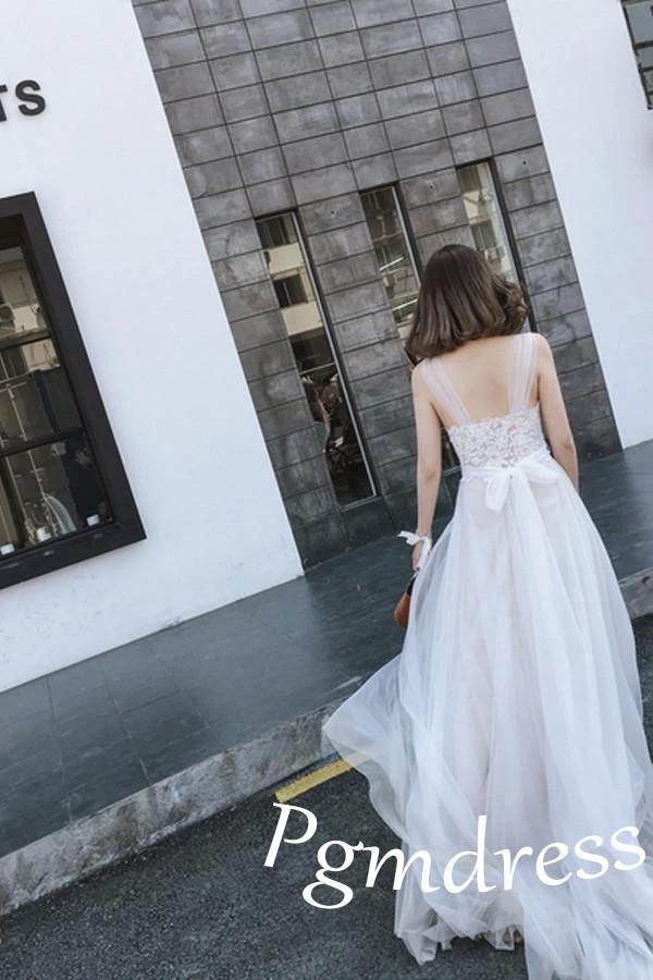 Straps Tulle White Lace Beach Wedding DressesWith Little Court Train (ZD16044)