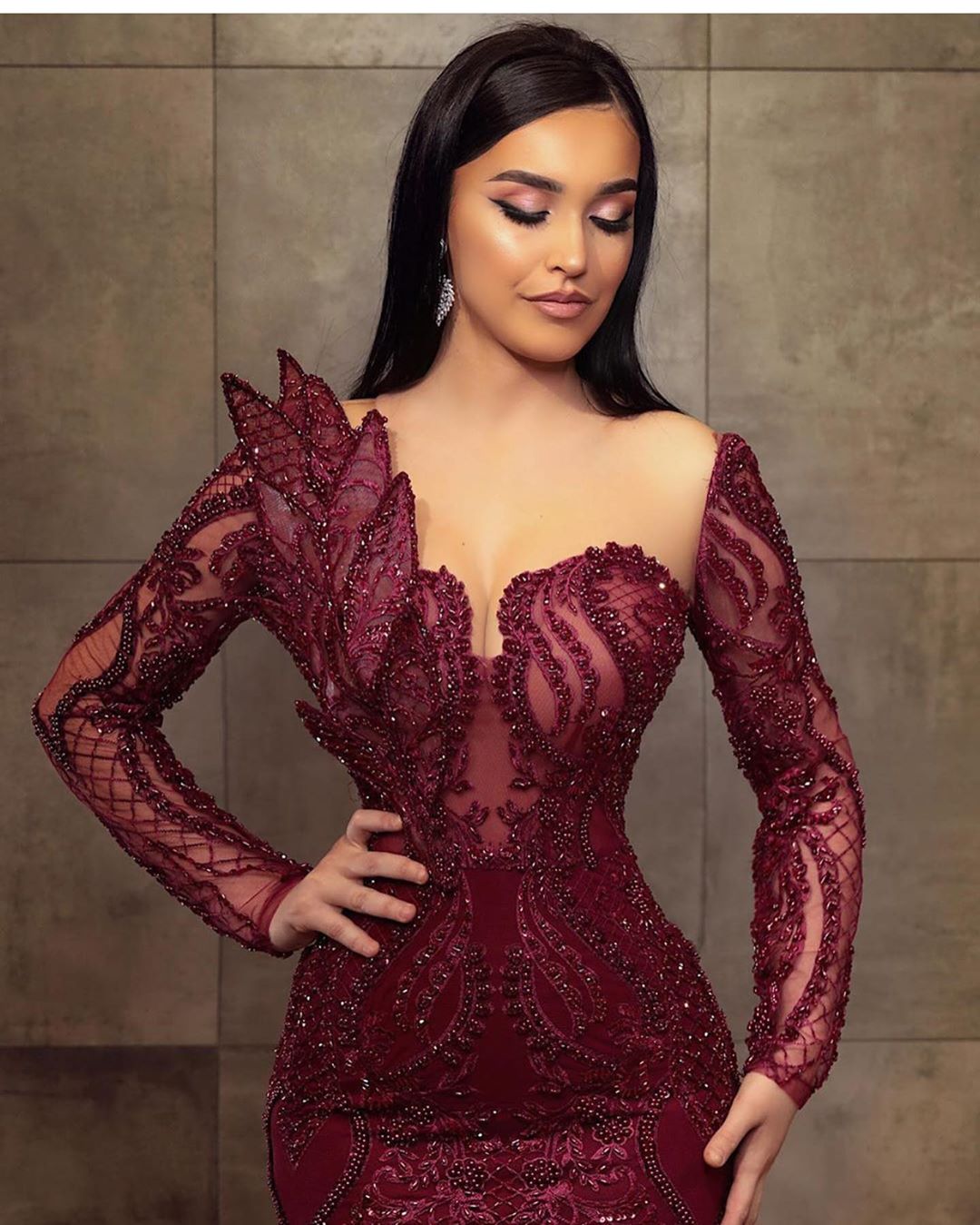 Stunning Burgundy Long Mermaid Sweetheart Lace Tulle Formal Evening Dresses - View 3 | VelvetHem