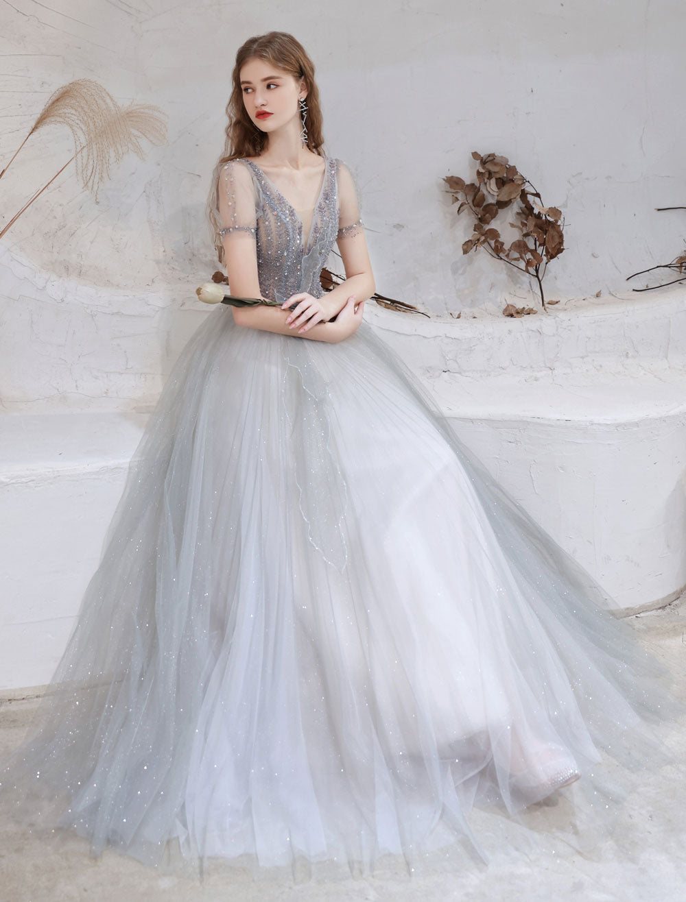 Stunning Evening Dress Light Grey A-Line Bateau Neck Floor-Length Social Party Dresses Pageant Dress