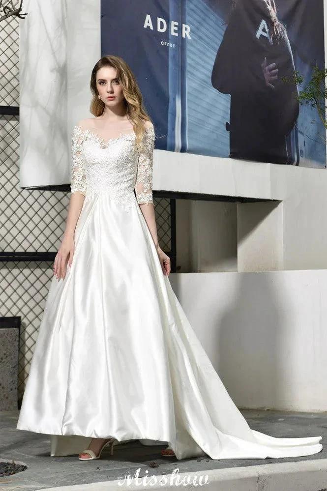 Stylish Lace Appliques Half Sleeves Aline Wedding Dress Floor Length Satin Dress for Bride (ZD13960)