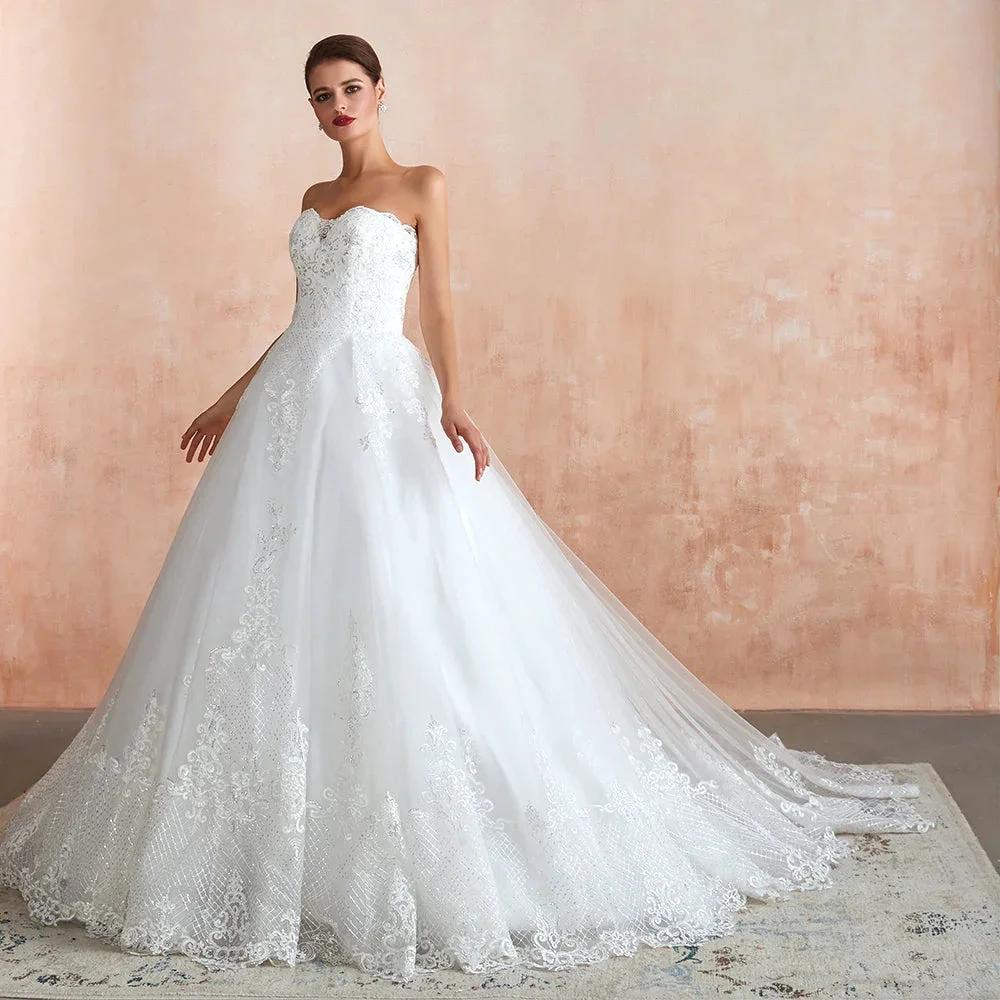 Stylish Long A-line Strapless Appliques Tulle Wedding Dress (ZD14405)