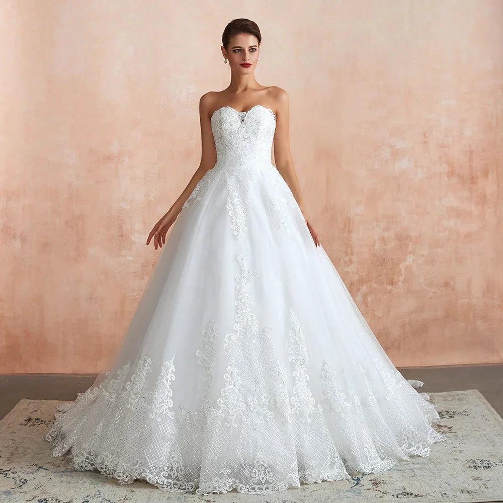 Stylish Long A-line Strapless Appliques Tulle Wedding Dress (ZD14405)