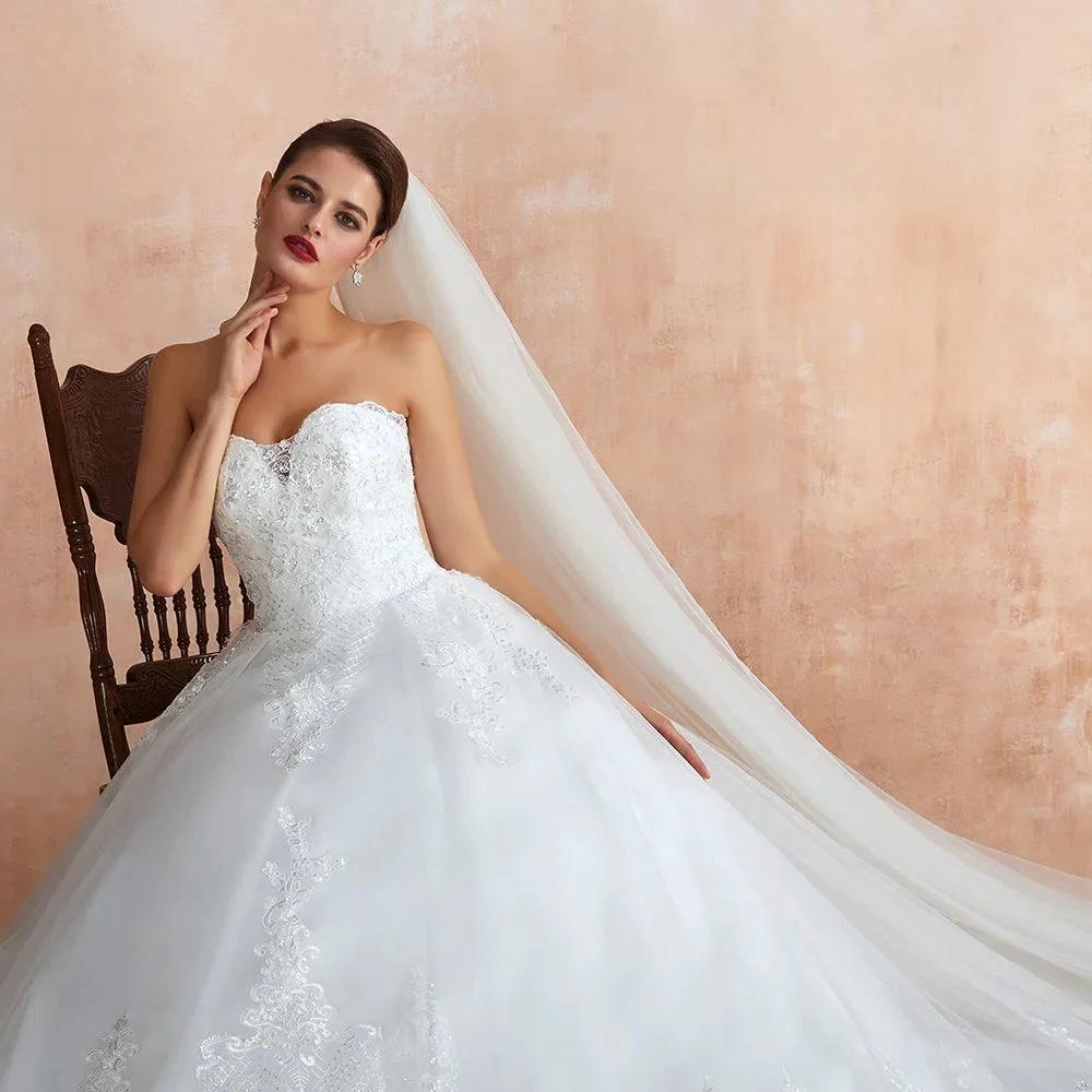 Stylish Long A-line Strapless Appliques Tulle Wedding Dress (ZD14405)