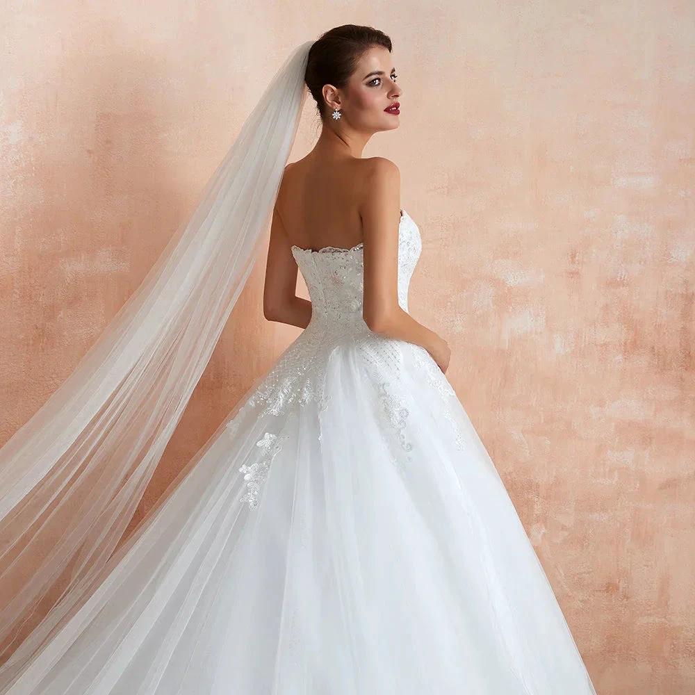 Stylish Long A-line Strapless Appliques Tulle Wedding Dress (ZD14405)