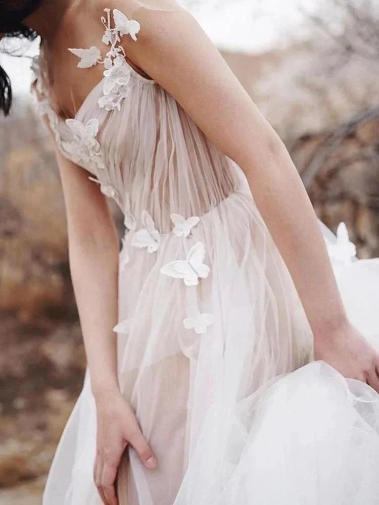 Sweet A-line V Neck Open Back Tulle Ivory Wedding Dresses with Appliques (ZD15297)