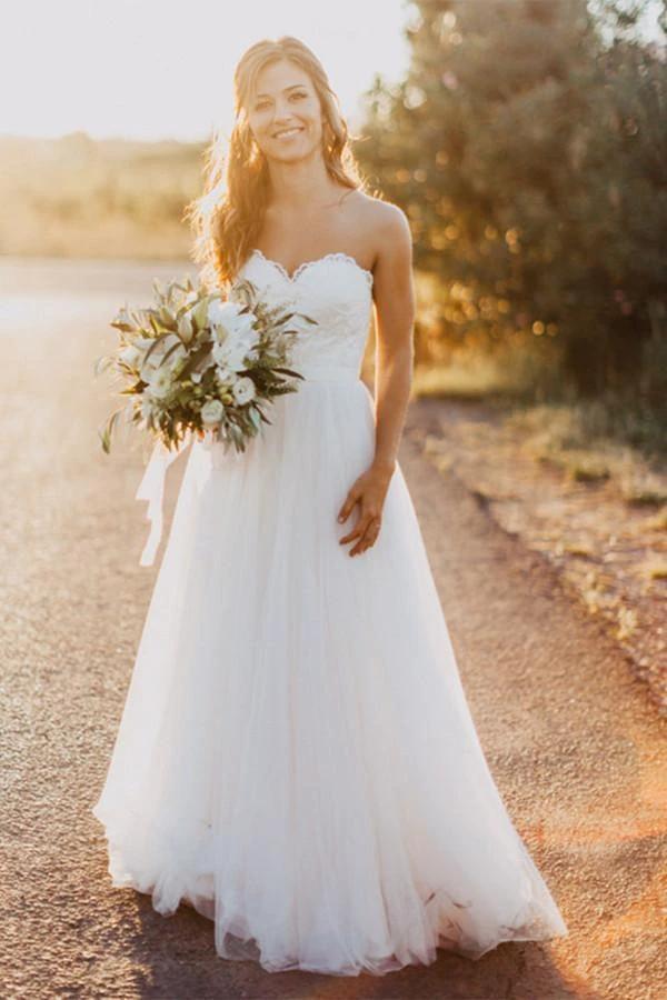 Sweetheart Floor-Length Ivory Wedding Dress with Lace (ZD16281)