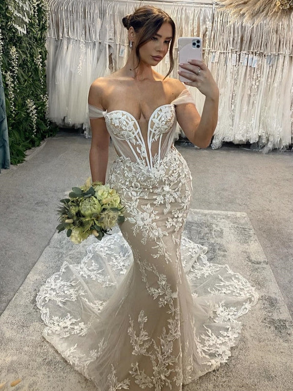 Sexy Off-The-Shoulder Deep V Illusion Corset Mermaid Wedding Dress With Lace Train