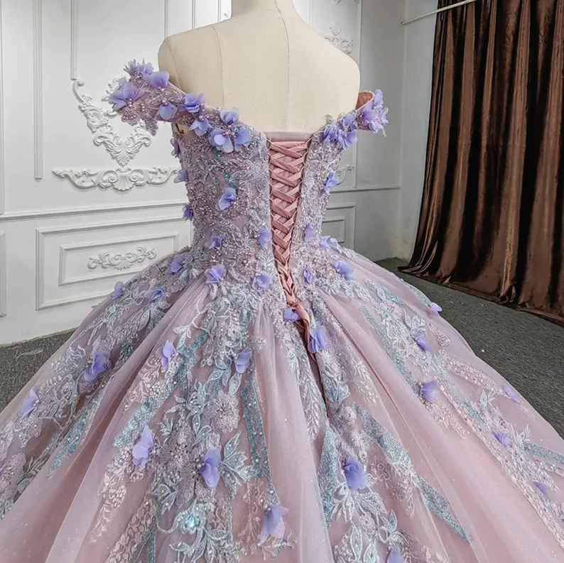 Sweetheart Off The Shoulder Beaded Floral Appliqu���� Quincea?Era Ball Gowns