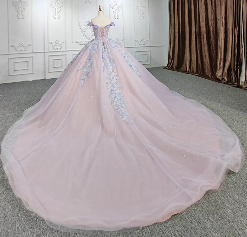 Sweetheart Off The Shoulder Beaded Floral Appliqu���� Quincea?Era Ball Gowns