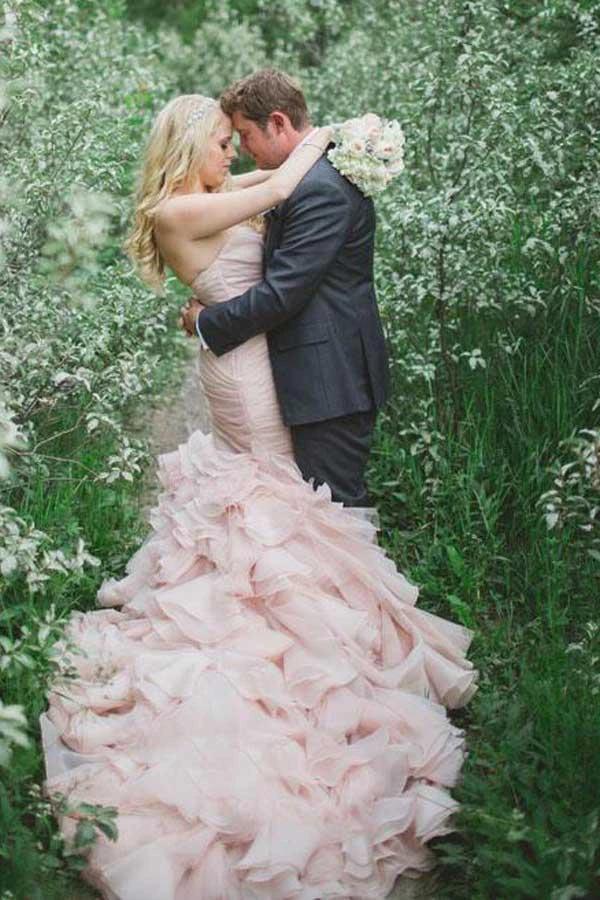 Sweetheart Tiered Train Organza Mermaid Wedding Dress with Beading (ZD16039)