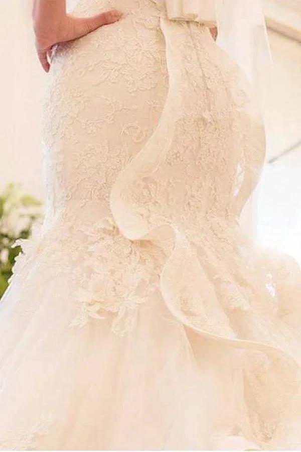Tulle Mermaid Wedding Dress With Lace Appliques (ZD15397)