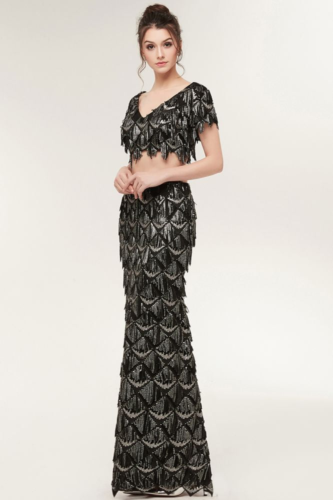 Two-piece Mermaid V-neck Short Sleeves Long Sequined Black Prom Dresses - View 3 | VelvetHem