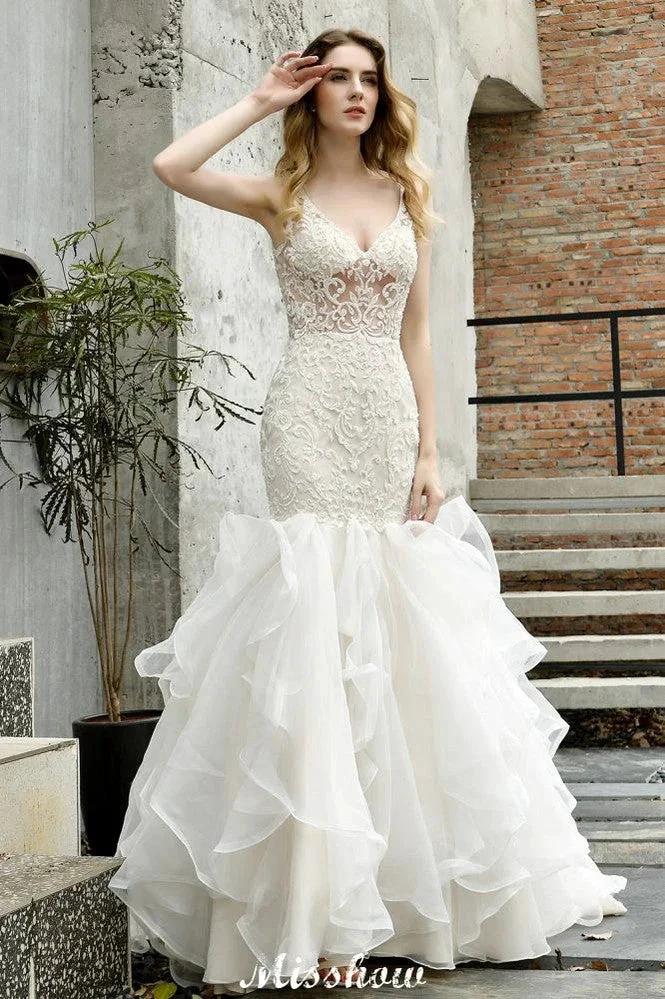 V-Neck Sleeveless Floral Lace Mermaid Bridal Gown Garden Puffy Tulle Slim Wedding Dress (ZD13964)