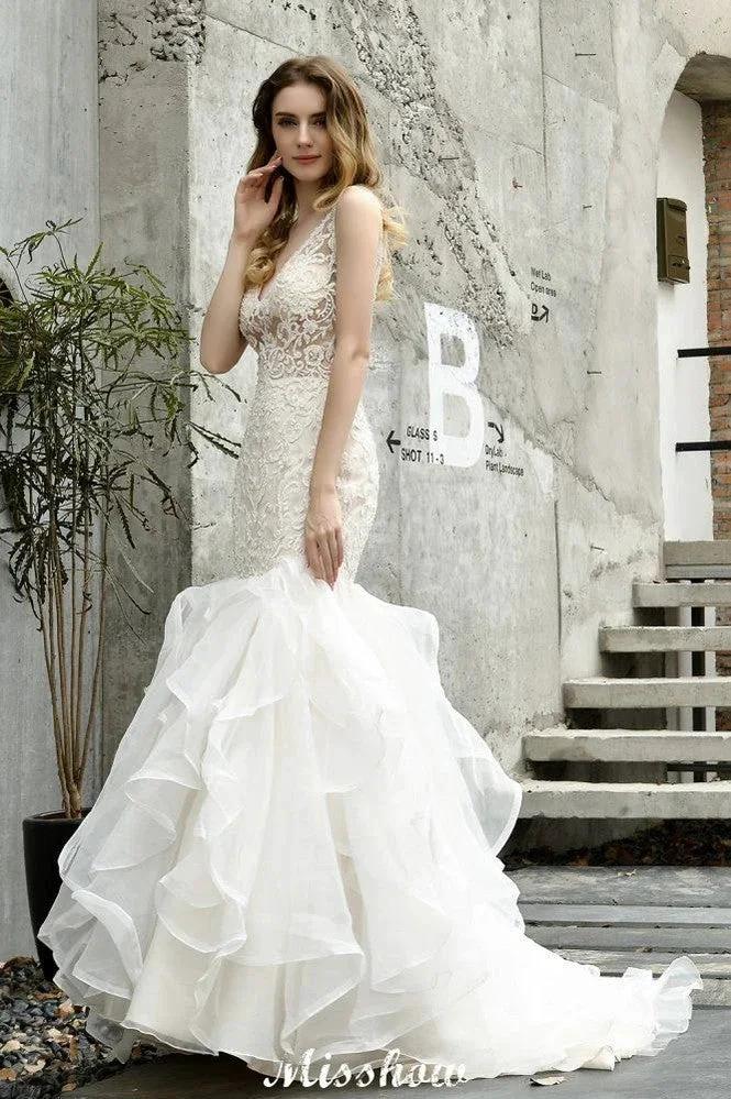 V-Neck Sleeveless Floral Lace Mermaid Bridal Gown Garden Puffy Tulle Slim Wedding Dress (ZD13964)