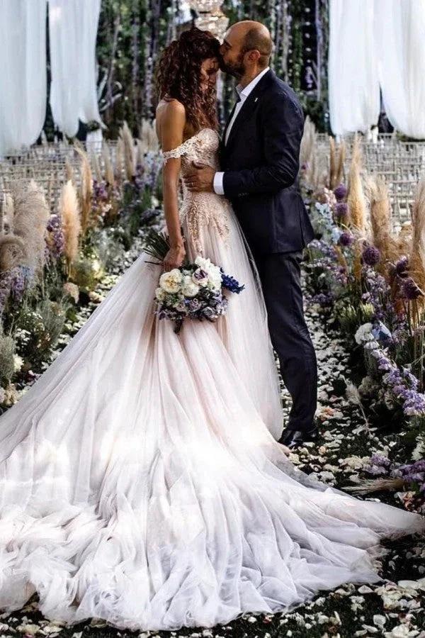 Vintage Long A-line Off-the-shoulder Lace Tulle Wedding Dress (ZD14359)