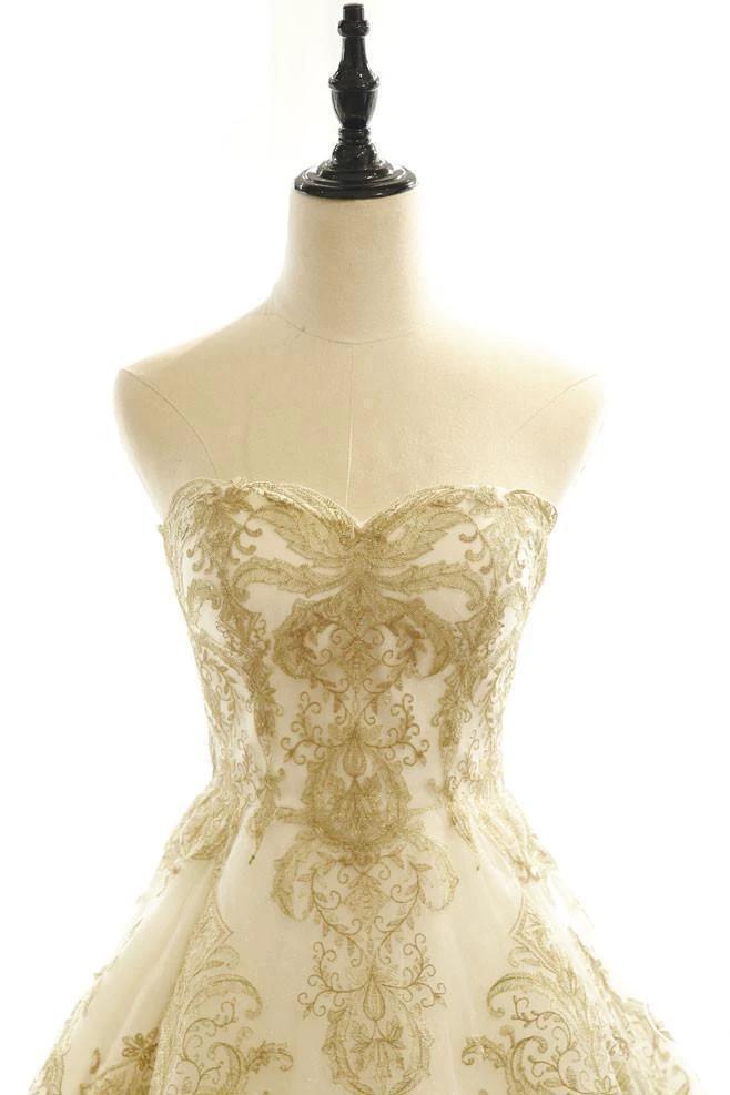 Wedding Dresses Ivory Gold Appliques Sweep/Brush Train Bridal Gown (ZD15326)