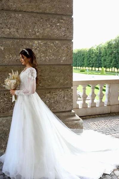 White A-line Long Sleeves Tulle Wedding Dress With Lace (ZD14651)