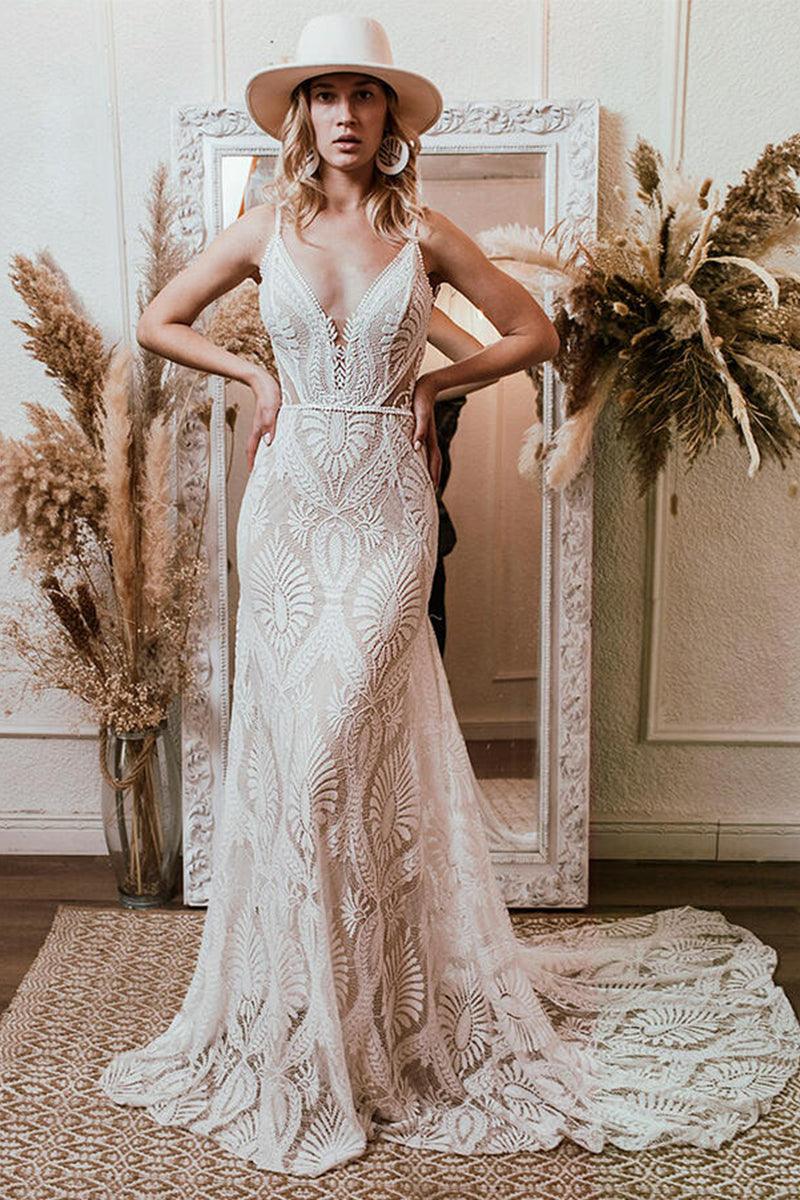 Willowby Bohemian Lace Wedding Dress Real Photo - View 6 | VelvetHem