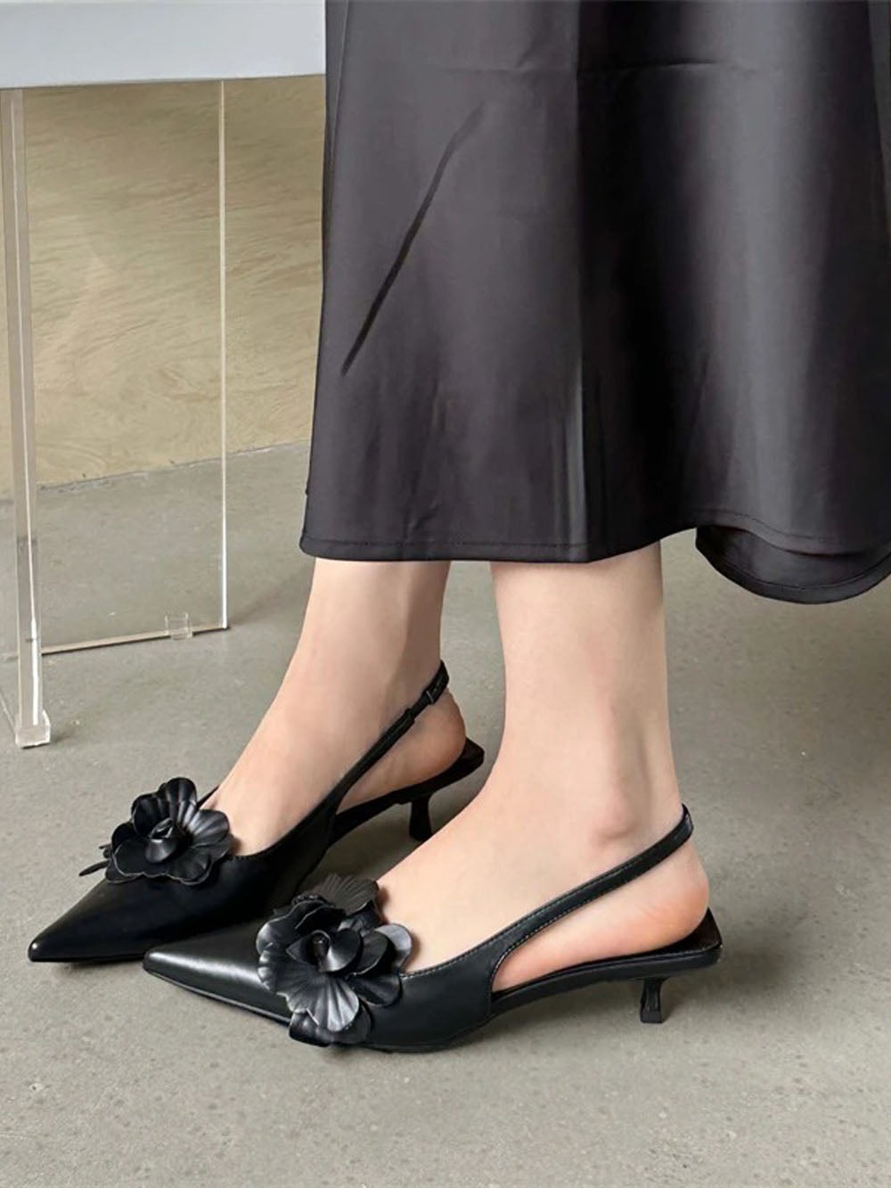 Wren Toe Thin Low Heel
